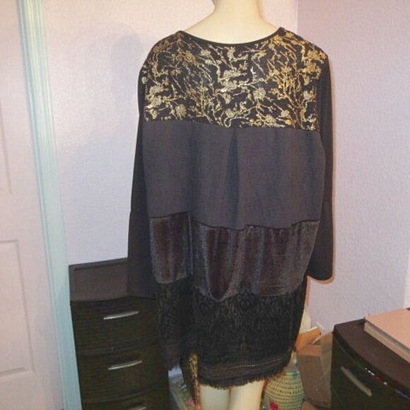Calessa Mixed Media Tunic Top Size 2X Velvet Lace Embroidered Artsy Vamp Witchy - Picture 8 of 11